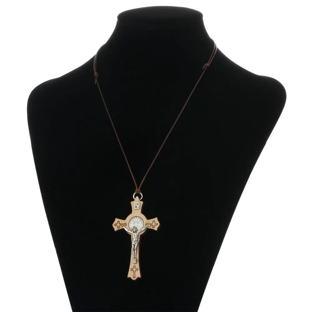 Religious Jesus CSPB Jewelry Rope Chains Olive Wood Saint Benedict Medal Cross Pendant Necklace for Women INRI colar MN235