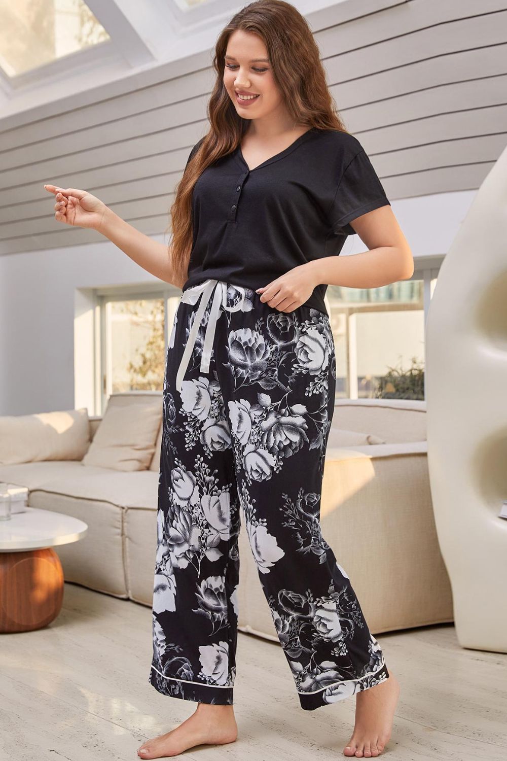 Full Figure Comfort V-Neck Top & Floral Pants Lounge Set