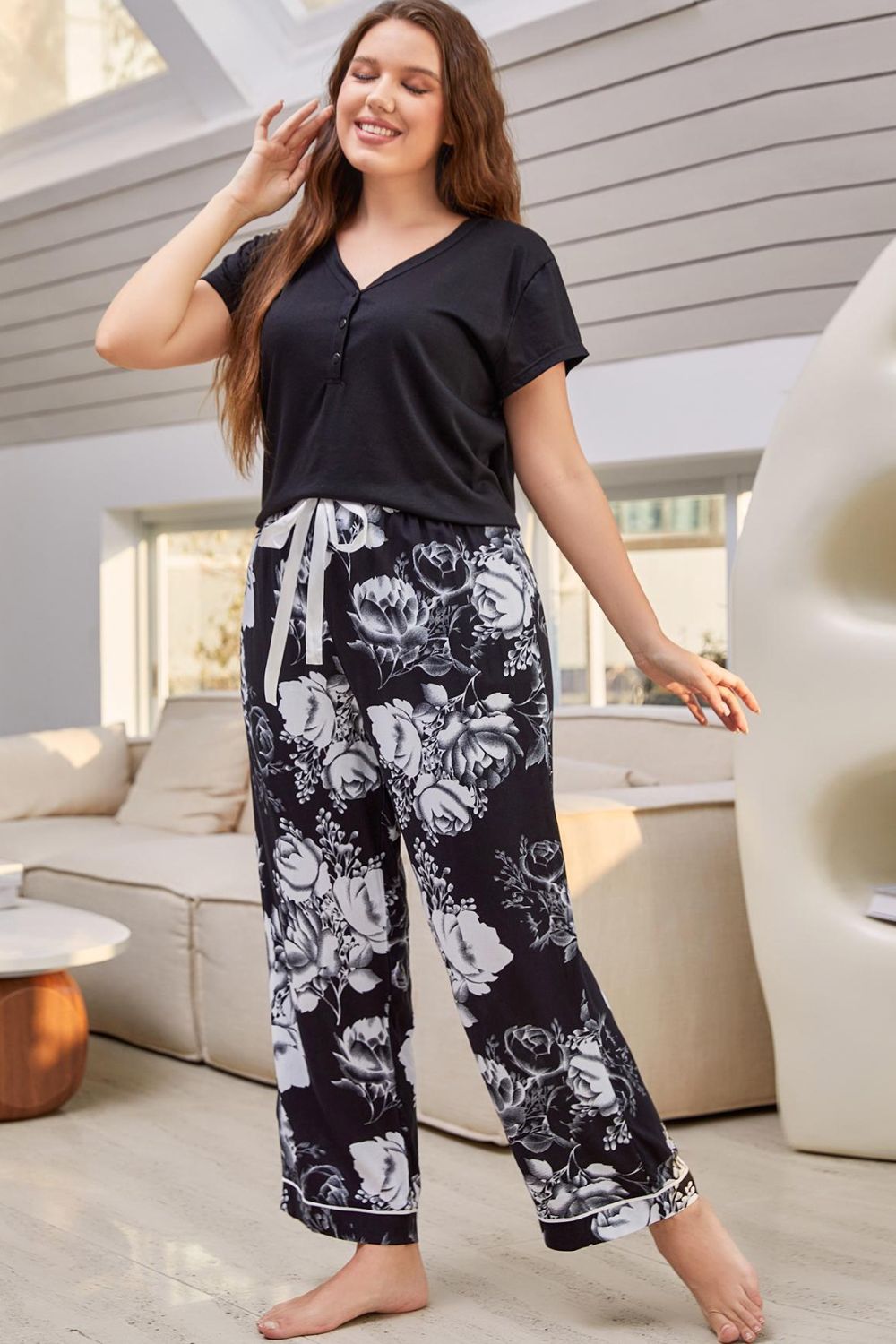 Full Figure Comfort V-Neck Top & Floral Pants Lounge Set